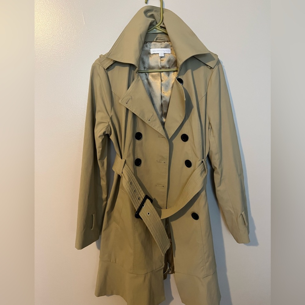 Belted Trench Coat w/Ruffle bottom (L) NY&CO
